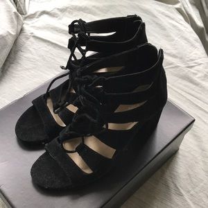 Lord + Taylor black heel sandals